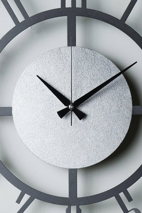 Wallity Reloj de pared decorativo en Negro y Plata